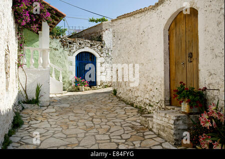 Fassade eines typischen Hauses auf der Insel Korfu in Griechenland Stockfoto