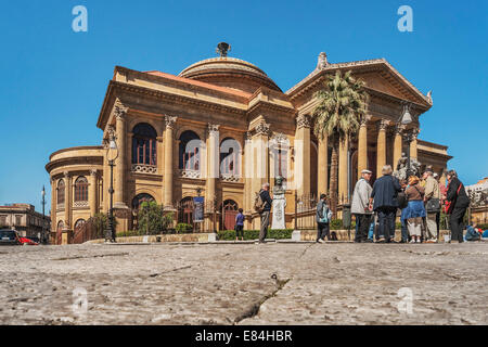 Das Teatro Massimo in Palermo ist Italiens größter und Europas drittgrößte Opernhaus, Sizilien, Italien, Europa Stockfoto