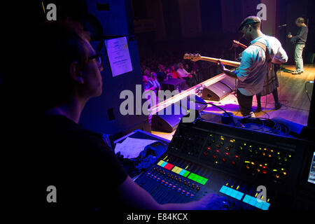 Werfen Musen, die live in der Aula Islington, London, UK. Stockfoto