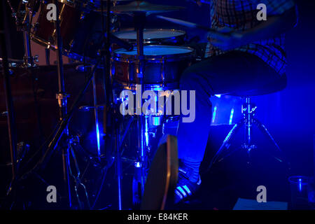 Musen Schlagzeuger David Narcizo werfen die live in der Aula Islington, London, UK. Stockfoto