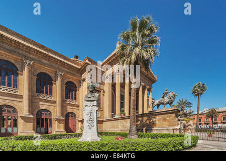 Das Teatro Massimo in Palermo ist Italiens größter und Europas drittgrößte Opernhaus, Sizilien, Italien, Europa Stockfoto