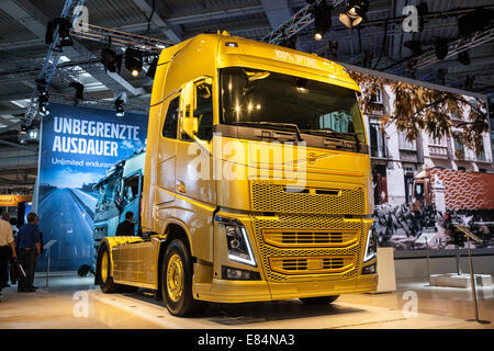 VOLVO FH16 750 PS LKW an der 65. IAA Commercial Fahrzeuge Messe 2014 in Hannover, Deutschland Stockfoto