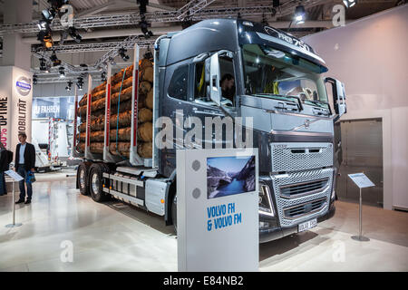 VOLVO FH16 Protokollierung LKW auf der 65. IAA Nutzfahrzeuge Messe 2014 in Hannover, Deutschland Stockfoto