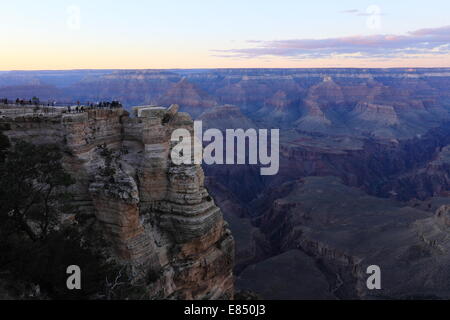 Sonnenuntergang in Grand Canyon National Park - Arizona - USA in der Nähe von Mather Point Stockfoto