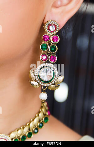 Glamour Damen entwerfen Indianerschmuck Stockfoto