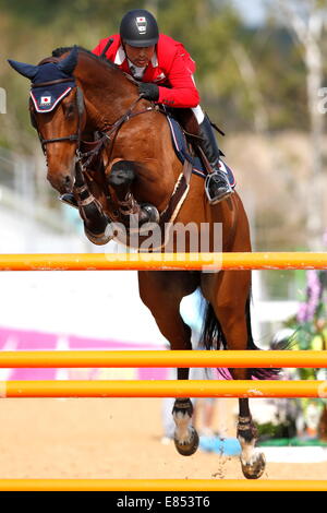 Incheon, Südkorea. 30. September 2014. Satoshi Hirao (JPN) Pferdesport: Springen individuelle Finale im Dream Park Pferdesport Veranstaltungsort während der 2014 Spiele Incheon asiatische in Incheon, Südkorea. © AFLO SPORT/Alamy Live-Nachrichten Stockfoto