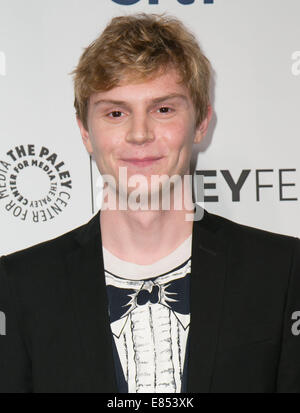 PaleyFest 2014 - "American Horror Story: Coven" Vortrag gehalten am Doby Theatre - Ankünfte Featuring: Evan Peters wo: Los Angeles, California, Vereinigte Staaten von Amerika bei: 28. März 2014 Stockfoto