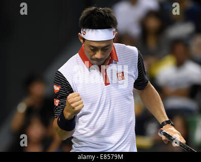 Tokio, Japan. 1. Oktober 2014. Kei Nishikori Japan reagiert während der ersten Vorrundenspiel am Rakuten Japan Open Tennis Championships 2014 gegen Ivan Dodig Kroatiens in Tokio, Japan, 1. Oktober 2014. Bildnachweis: Stringer/Xinhua/Alamy Live-Nachrichten Stockfoto