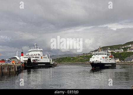 Caledonian & MacBrayne Fähren Loch Nevis und Coruisk im Hafen von Mallaig Stockfoto