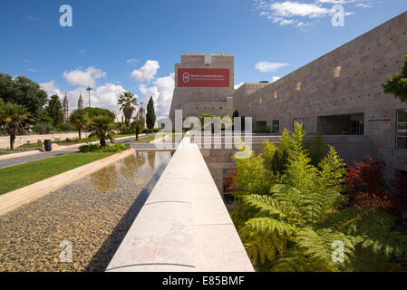 Die Berardo Museum besitzt eine der weltweit renommiertesten Sammlungen moderner Kunst mit Werken von Warhol, Picasso, Dali, Duchamp. Stockfoto