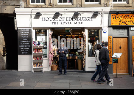 House of Edinburgh-Souvenir-Shop auf der Royal Mile, Altstadt von Edinburgh Stockfoto