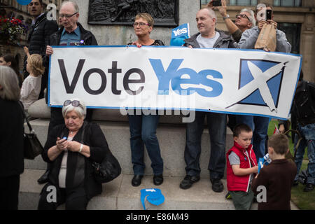 Pro-schottische Unabhängigkeit ja Unterstützer in George Square in der Woche des schottischen Unabhängigkeitsreferendums, Glasgow, Scotla Stockfoto