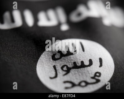 Makro-Ansicht der ISIS Flagge mit geringen Schärfentiefe zu abstrahieren. Stockfoto