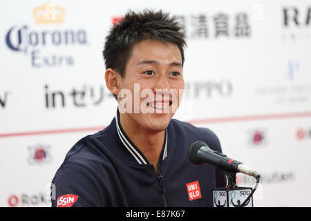 1. Oktober 2014. 1. Oktober 2014. Kei Nishikori (JPN), 1. Oktober 2014 - Tennis: Kei Nishikori Japan spricht auf der Pressekonferenz nach seiner ersten Runde match bei Rakuten Japan Open Tennis Championships 2014 in Tokio am 1. Oktober 2014. Bildnachweis: Motoo Naka/AFLO/Alamy Live-Nachrichten Stockfoto