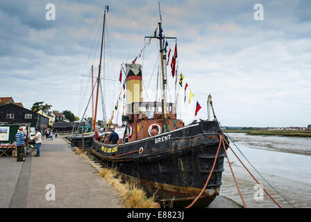 Der Dampf Schlepper Brent vertäut am Hythe Quay in Maldon am Fluss Blackwater in Essex. Stockfoto