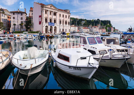 Hafen von Piran (Luka Piran), Primorska, Slowenisch Istrien, Slowenien, Europa Stockfoto