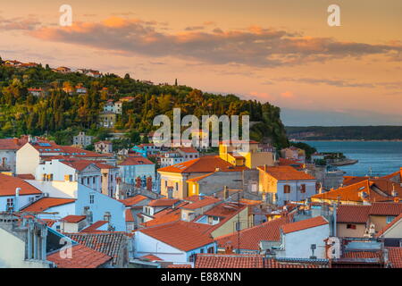 Altstadt-Dächern, Piran, Primorska, Slowenisch Istrien, Slowenien, Europa Stockfoto