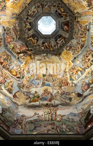 Kuppel Fresko des jüngsten Gerichts von Giorgio Vasari und Federico Zuccari innerhalb der Duomo, Florenz, der UNESCO, Toskana, Italien Stockfoto