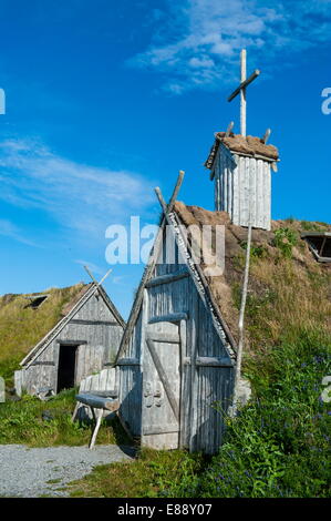 Traditionelle Viking-Gebäude in der Norstead Wikingerdorf und der Seehandel Wiederaufbau, Neufundland, Kanada Stockfoto