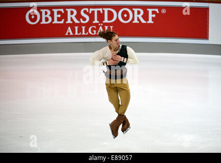 Oberstdorf, Deutschland. 27. Sep, 2014. Jason Brown aus USA im Wettbewerb um die Nebelhorn Trophy in Oberstdorf, Deutschland, 27. September 2014. Foto: NICOLAS ARMER/DPA/Alamy Live-Nachrichten Stockfoto