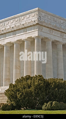 Im Hinblick auf die Spalten in einer der Ecken des Abraham Lincoln Memorial in Washington DC. Stockfoto