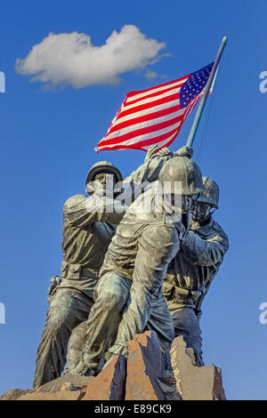 Das Marine Corps War Memorial, auch genannt die Iwo Jima Memorial. Stockfoto