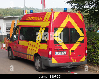 Ford Transit 115 T300, SchC3A4fer, Freiwillige Jugend Feuerwehr VC3B6lklingen, 7-18, Grenzlandmeisterschaften 2014, Bild 3 Stockfoto