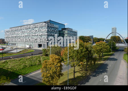 Die Platzes Gebäude, Bestandteil der Manchester Metropolitan University MMU, befindet sich in Birley Fields, in der Nähe von Hulme Bogen, Manchester. Stockfoto