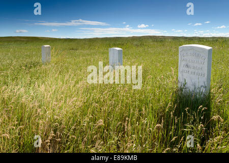 Bestattung Marker am Little Bighorn Battlefield National Monument. Little Bighorn Battlefield National Monument bewahrt die Website Stockfoto