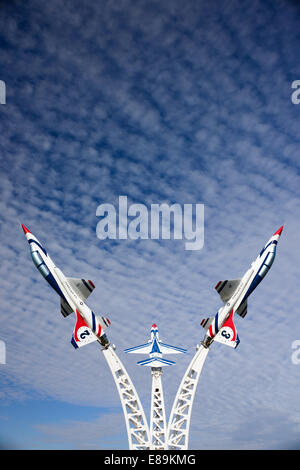 Anzeige der t-38 Flugzeuge am Owatonna Municipal Airport. Die Northrop t-38 Talon ist ein zweisitziges, zweimotoriges Überschall-jet Stockfoto