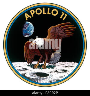Start-Juli 16, 1969 Landung-24. Juli 1969 Astronauten Neil Armstrong, Edwin "Buzz" E. Aldrin Jr. und Michael Collins Apollo 11 drei Astronauten zum Mond mit einer Mission der Landung auf dem Mond getragen. Diese Mission erfolgte am 20. Juli 1969 als Neil Armstrong und Buzz Aldrin auf dem Mond landete. Sie verließen Gedenk Medaillons mit den Namen der drei Astronauten der Apollo 1, die ihr Leben verloren, sowie die Namen der zwei Kosmonauten, die auch bei Unfällen ums Leben gekommen. Die Astronauten eine Gedenktafel links unterzeichnet von den drei Astronauten sowie Präsident Nixon. Die beiden Astronauten Stockfoto