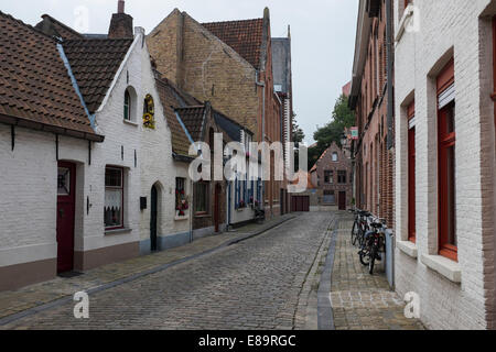 Frühen Morgen Ion einer Seitenstraße in Brügge, Belgien Stockfoto