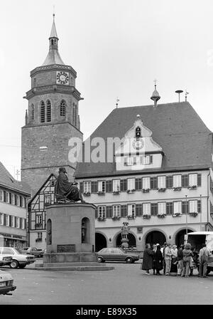 Achtziger Jahre, Stadtkirche St. Peter Und Paul, Marktplatz Mit Denkmal Mathematiker Johannes Kepler, Renaissancerathaus Und Skulptur Kaiser Karl V., Stockfoto