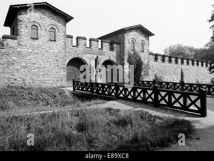 Achtziger Jahre, UNESCO Weltkulturerbe, Roemerkastell Saalburg in Bad Homburg Vor der Hoehe, Naturpark Taunus, Hessen Stockfoto