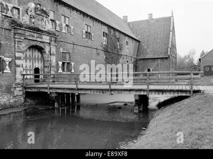 Achtziger Jahre, Wasserschloss in Raesfeld, Naturpark Hohe Mark-Westmuensterland, Niederrhein, Nordrhein-Westfalen Stockfoto