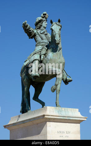 Reiterstandbild des Sonnenkönigs Louis XIV, Versailles, Paris, Île-de-France, Frankreich Stockfoto