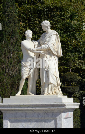 Statuen im Park von Versailles, Paris, Île-de-France, Frankreich Stockfoto