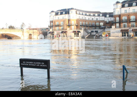 Überschwemmungen in Surrey Stockfoto