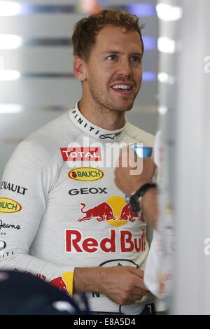 Suzuka, Japan. 3. Oktober 2014. Sebastian Vettel in der Formel 1 Grand Prix von Japan Training in Suzuka Circuit in Suzuka, Japan. Bildnachweis: Aflo Co. Ltd./Alamy Live-Nachrichten Stockfoto