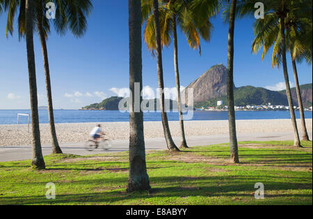 Flamengo Beach und Zuckerhut, Rio De Janeiro, Brasilien Stockfoto