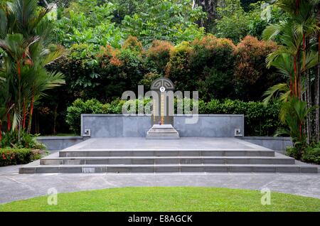 Grabstein von Singapur chinesische Weltkrieg zwei Helden Lim Bo Seng in MacRitchie Reservoir Stockfoto