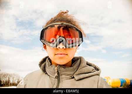 Porträt eines Mädchens in Skibrillen Stockfoto