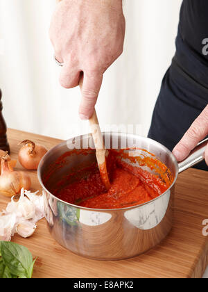 Wie erstelle ich rollte seltene Lamm Ratatouille Schritt 02 Stockfoto