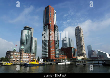 Das Hotel New York und Wasser Taxi-Station von der Rijnhaven in Rotterdam, Niederlande. Stockfoto