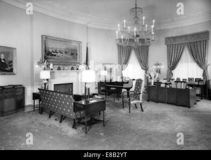 Präsident Harry S. Truman Studie im Weißen Haus, zweiter Stock Oval Zimmer, 29.07.1952 Stockfoto