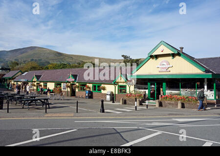 Snowdon Mountain Railway Station in Llanberis in Conwy Wales UK mit Fahrkartenschalter und buffet Stockfoto