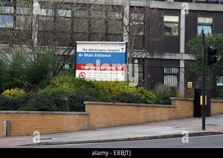 Wegweiser zu den Notfall- und wichtigsten Eingängen von The Whittington Krankenhaus im Norden von London Stockfoto