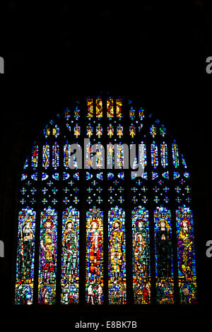 Glasmalerei-Detail aus St Werburgh, Chester Cathedral, Chester, Cheshire, England Stockfoto