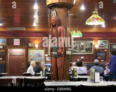 American Diner in Western-Dekor-Restaurant, Drogerie Wand, Wand, South Dakota, USA Stockfoto