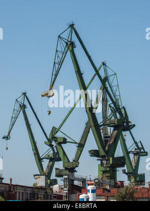 Werft-Krane bekannt auch als Portal oder Hafen Kran in die Danziger Werft (ehemalige Lenin-Werft) in Danzig, Polen Stockfoto